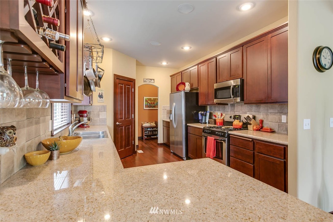 11610 Southeast 189th Place Renton, WA 98058 - Photo 6 of 18 Gallery Image 6