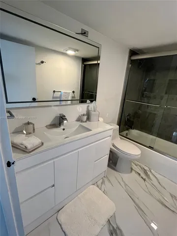 $2,650 | 555 Northeast 15th Street, Unit 15G, Miami, FL 33132