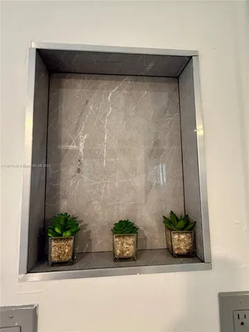 $2,650 | 555 Northeast 15th Street, Unit 15G, Miami, FL 33132