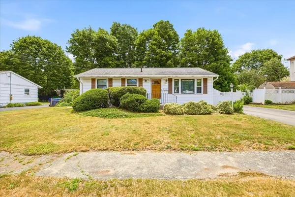 $495,000 | 20 Pine Hill Terrace, Rockland, MA 02370