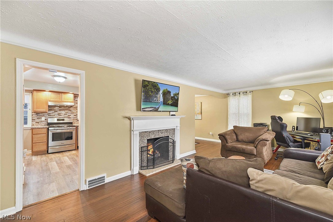 760 Quilliams Road Cleveland Heights, OH 44121 - Photo 6 of 29 Gallery Image 6