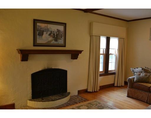 6 Chippewa Road Worcester, MA 01602 - Photo 9 of 19 Gallery Image 9