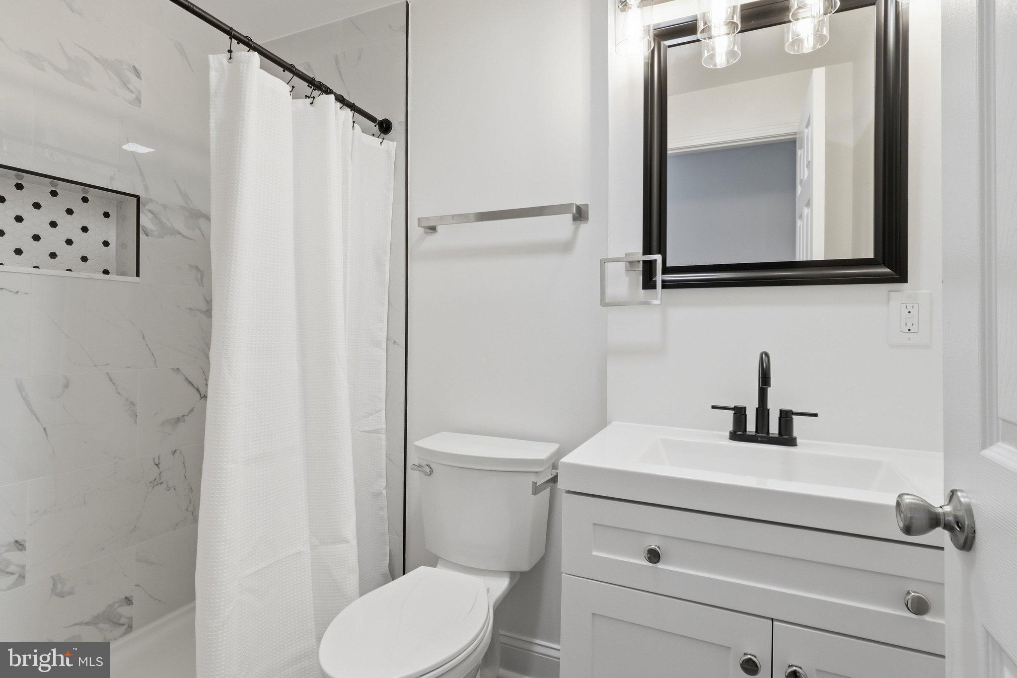 20 East 7th Street Frederick, MD 21701 - Photo 11 of 29 first floor full bath