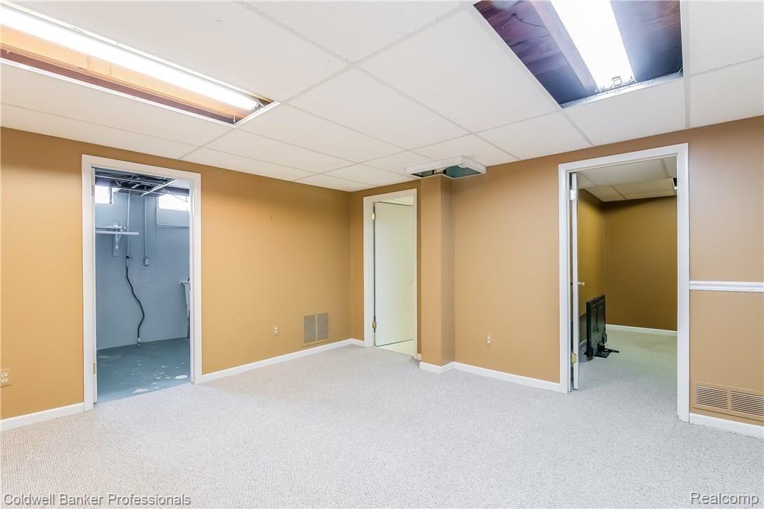 797 Bolinger Street Rochester, MI 48307 - Photo 16 of 29 016-Finished_Basement-5573879-large.jpg