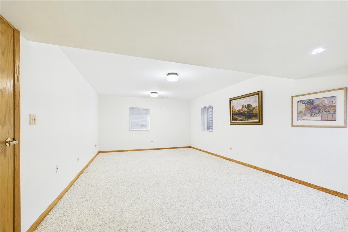 131 West Everett Road Lake Forest, IL 60045 - Photo 34 of 43 a view of an empty room