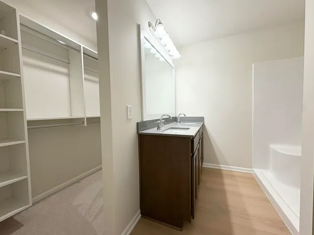 $549,900 | 3101 Lincoln Lake Avenue Northeast, Lowell, MI 49331