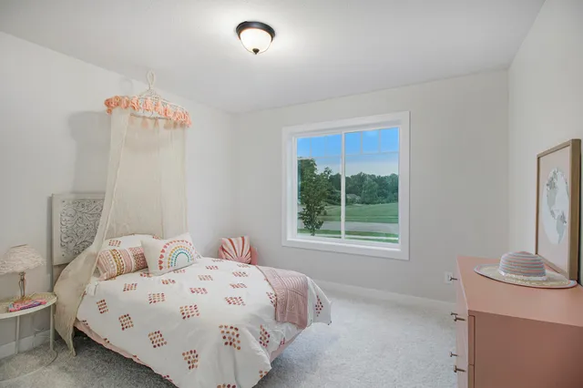 $549,900 | 3101 Lincoln Lake Avenue Northeast, Lowell, MI 49331