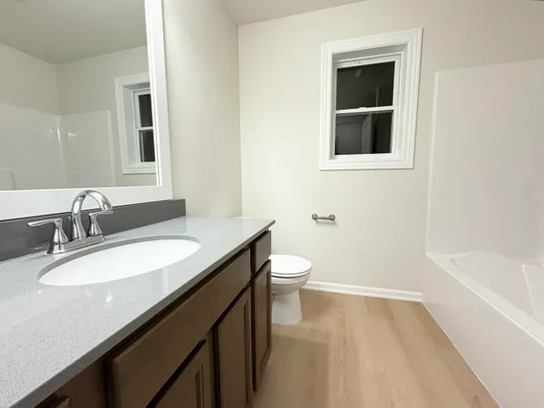 $549,900 | 3101 Lincoln Lake Avenue Northeast, Lowell, MI 49331