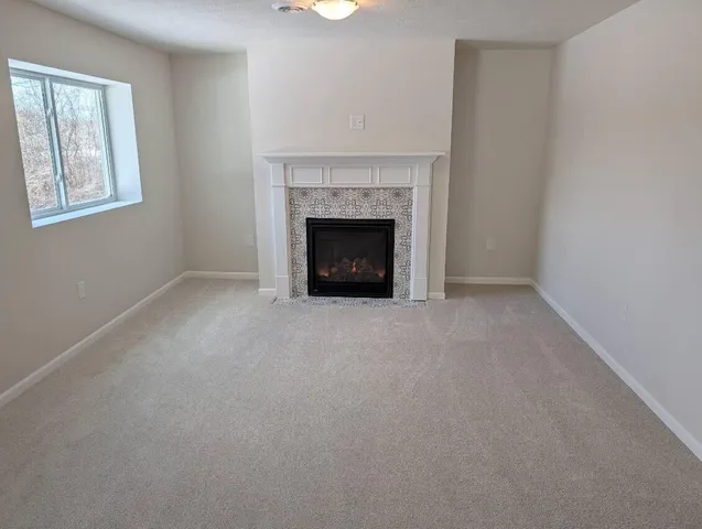 $549,900 | 3101 Lincoln Lake Avenue Northeast, Lowell, MI 49331