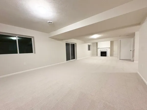 $549,900 | 3101 Lincoln Lake Avenue Northeast, Lowell, MI 49331