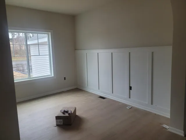 $549,900 | 3101 Lincoln Lake Avenue Northeast, Lowell, MI 49331