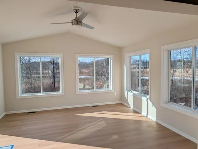 $549,900 | 3101 Lincoln Lake Avenue Northeast, Lowell, MI 49331