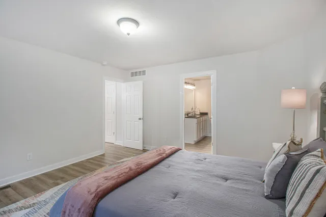 $549,900 | 3101 Lincoln Lake Avenue Northeast, Lowell, MI 49331