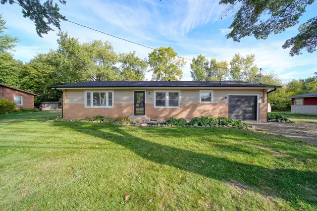 $215,000 | 392 Richard Street, Spring Arbor, MI 49283