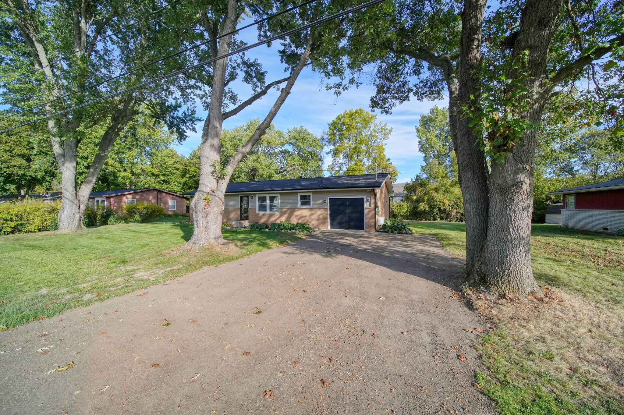 392 Richard Street Spring Arbor, MI 49283 - Photo 6 of 32 2-web-or-mls-DSC08180_HDR