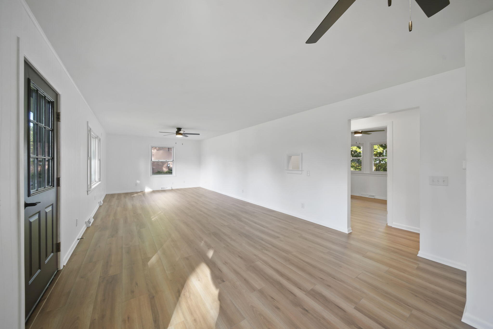 392 Richard Street Spring Arbor, MI 49283 - Photo 7 of 32 7-web-or-mls-DSC08232