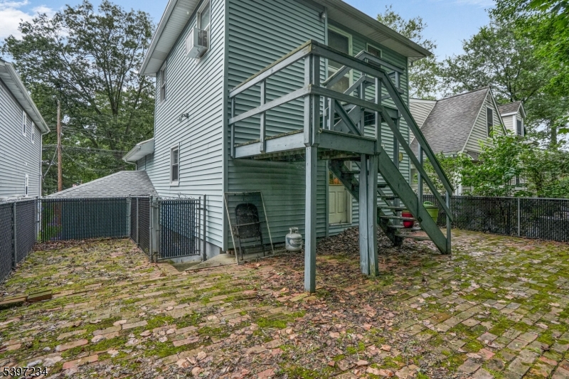 102 East Shore Road Denville, NJ 07834 - Photo 14 of 14 a backyard of a house