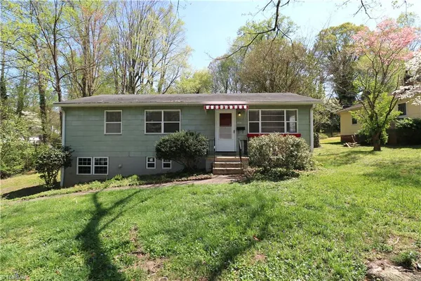 $1,375 | 1307 Revere Road, Winston-Salem, NC 27103