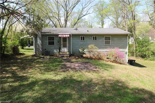 $1,375 | 1307 Revere Road, Winston-Salem, NC 27103