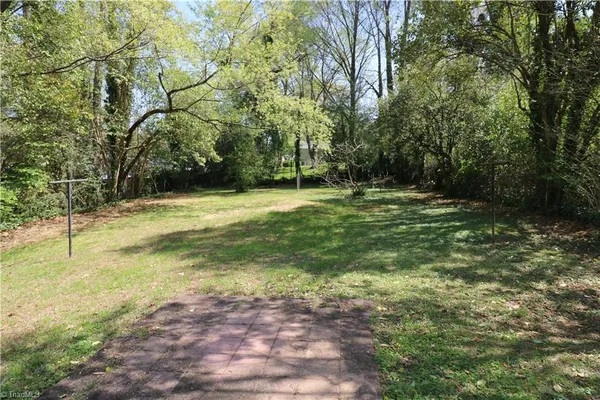 $1,375 | 1307 Revere Road, Winston-Salem, NC 27103