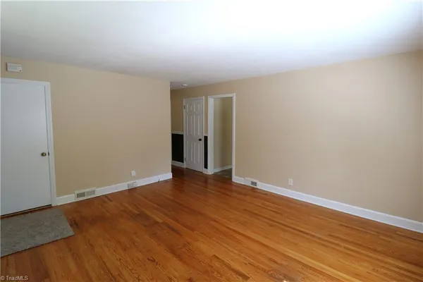 $1,375 | 1307 Revere Road, Winston-Salem, NC 27103