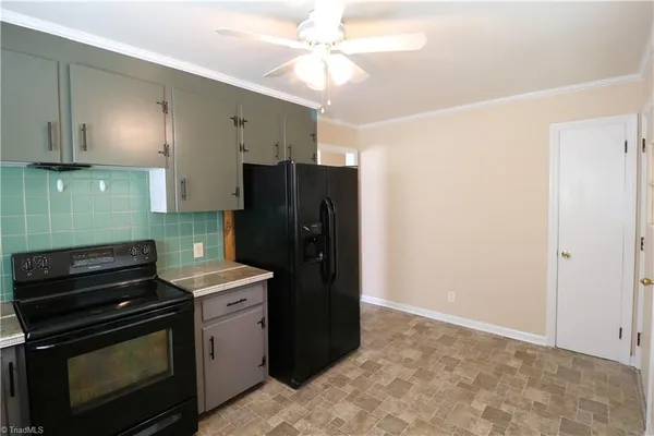 $1,375 | 1307 Revere Road, Winston-Salem, NC 27103