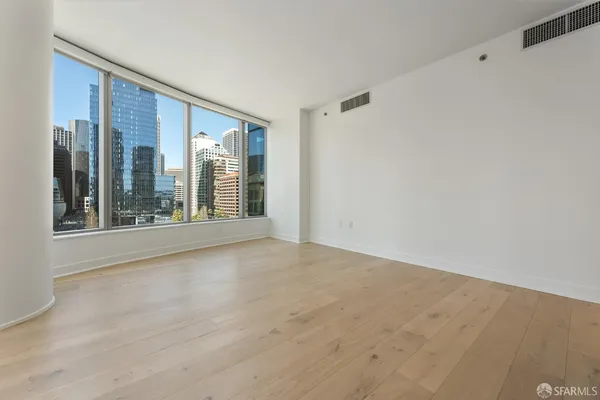 $8,200 | 201 Folsom Street, Unit 8A, San Francisco, CA 94105