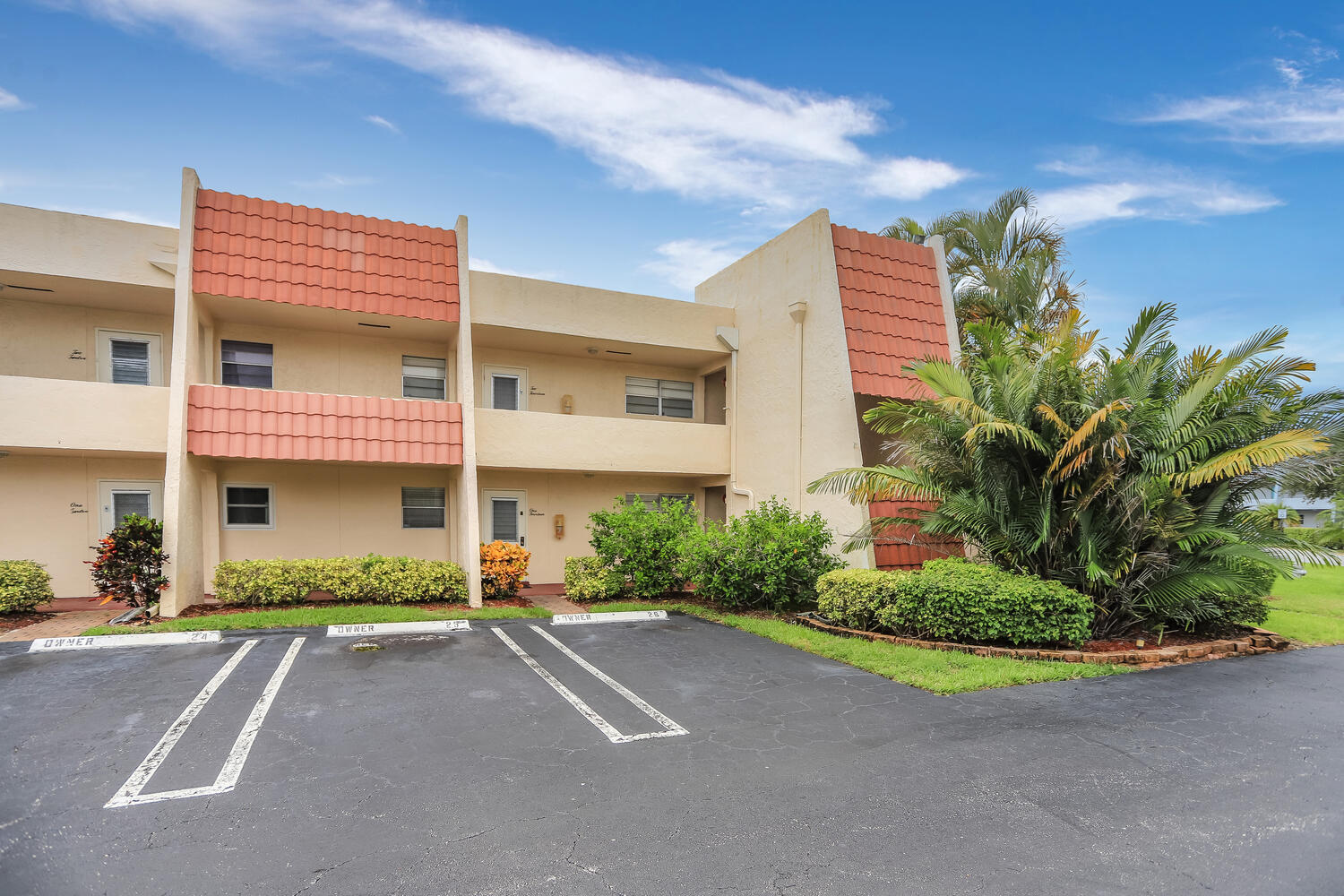 2500 Fiore Way, Unit 214C Delray Beach, FL 33445 - Photo 1 of 26 Building