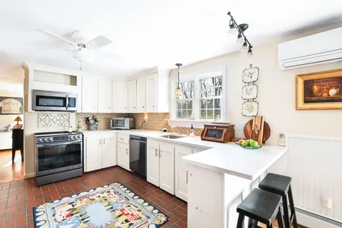 $780,000 | 7 Bourne Avenue, Sandwich, MA 02563