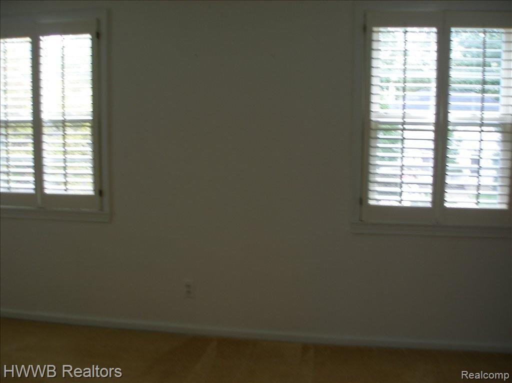 1892 Graefield Road, Unit 2 Birmingham, MI 48009 - Photo 6 of 12 MBR w/Lots of light