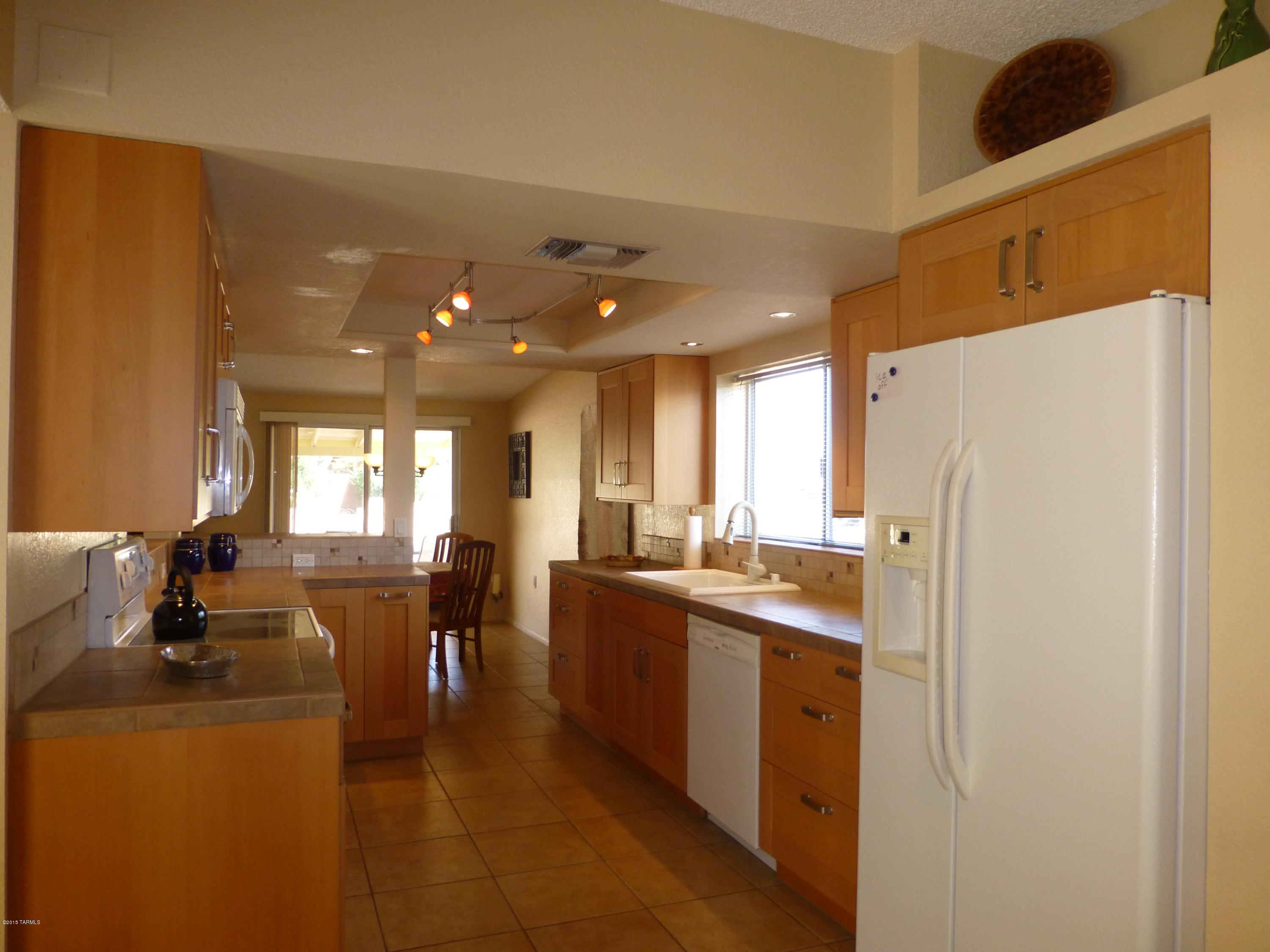 454 West Rio-Altar Green Valley, AZ 85614 - Photo 12 of 19 Gallery Image 12