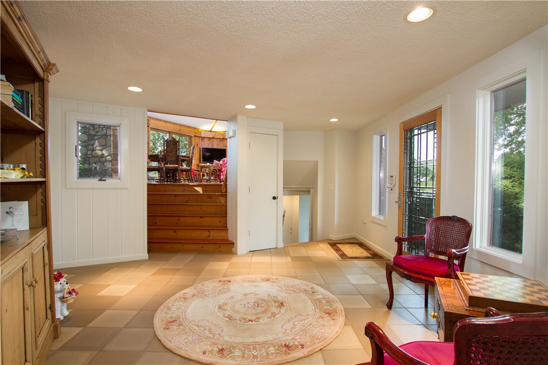 20 Stumpy Point Lane Charlestown, RI 02813 - Photo 15 of 38