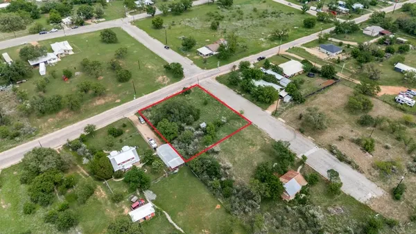 $75,000 | 501 Vernon Avenue, Llano, TX 78643