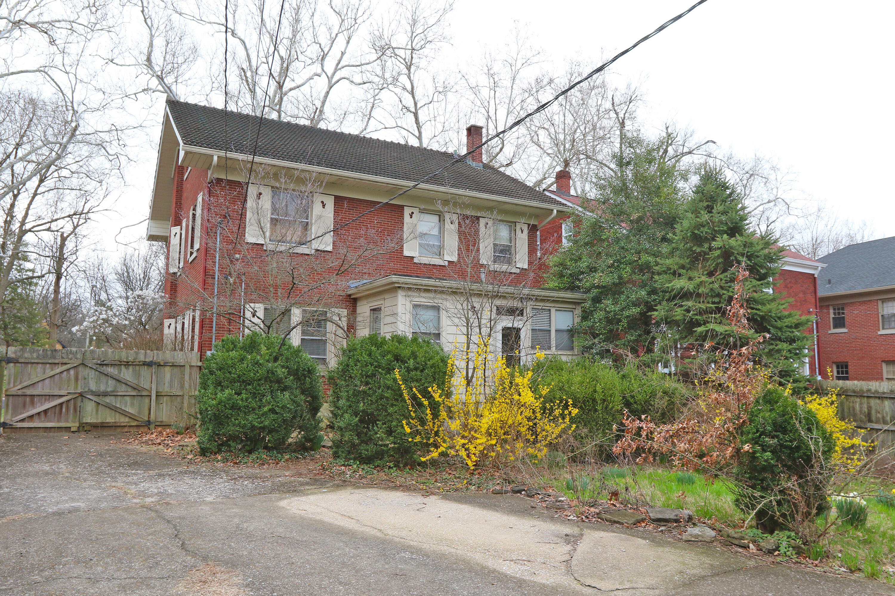 129 Sycamore Road Lexington, KY 40502 - Photo 38 of 41 38