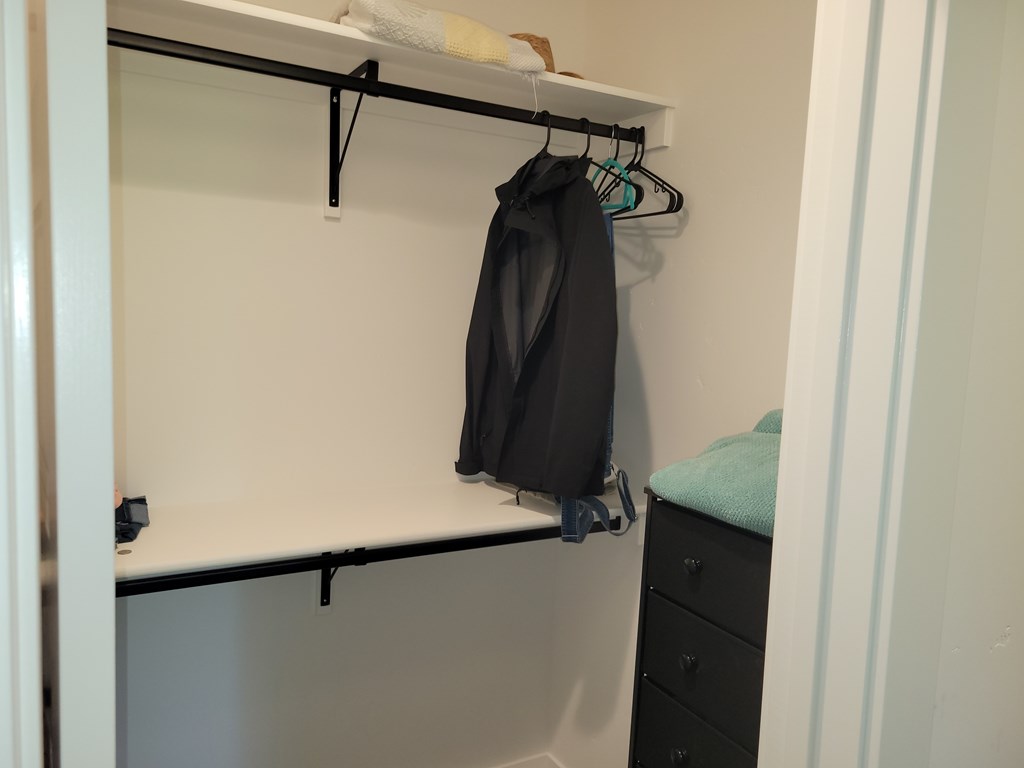 579 Noland Road Cascade, ID 83611 - Photo 14 of 31 WALK IN CLOSET