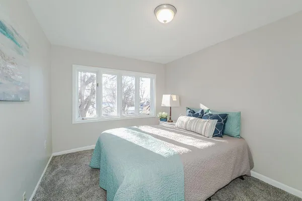 $274,900 | 1711 22nd Avenue Northeast, Minneapolis, MN 55418