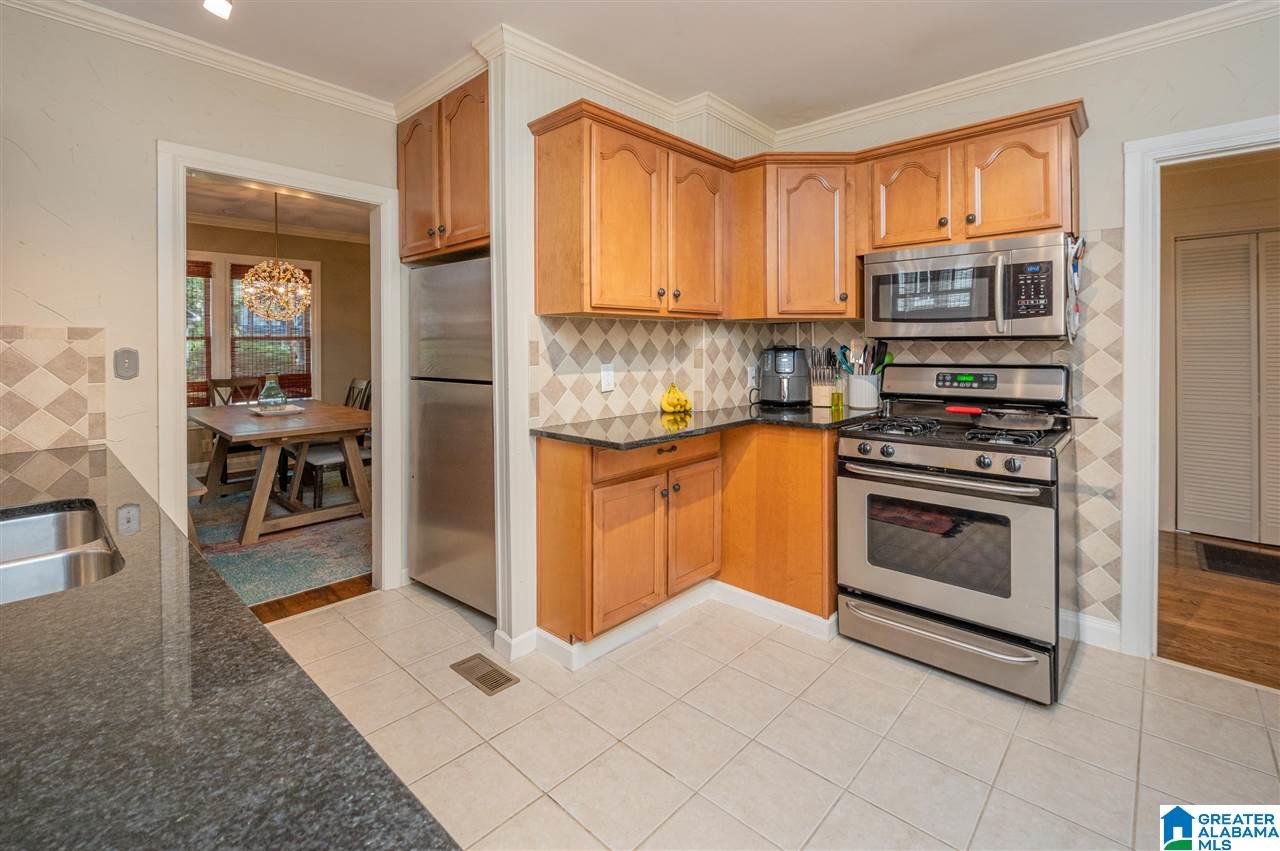 1007 Irving Road Birmingham, AL 35209 - Photo 18 of 44
