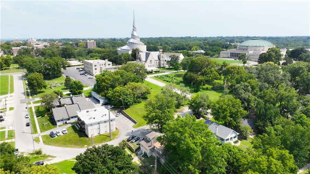 101 South Willis Avenue Independence, MO 64050 - Photo 2 of 11