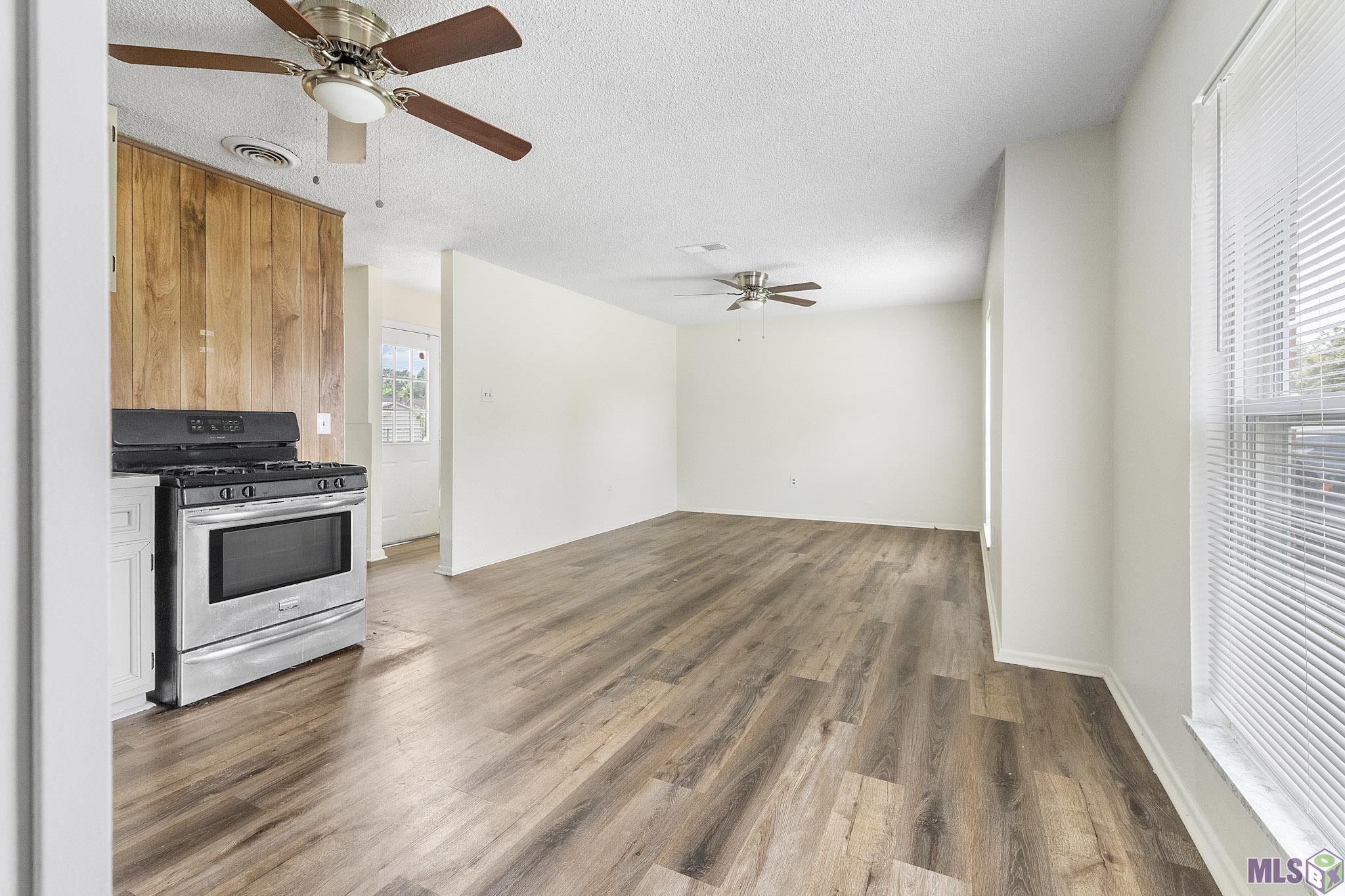 11598 Baylor Drive Baton Rouge, LA 70816 - Photo 9 of 16