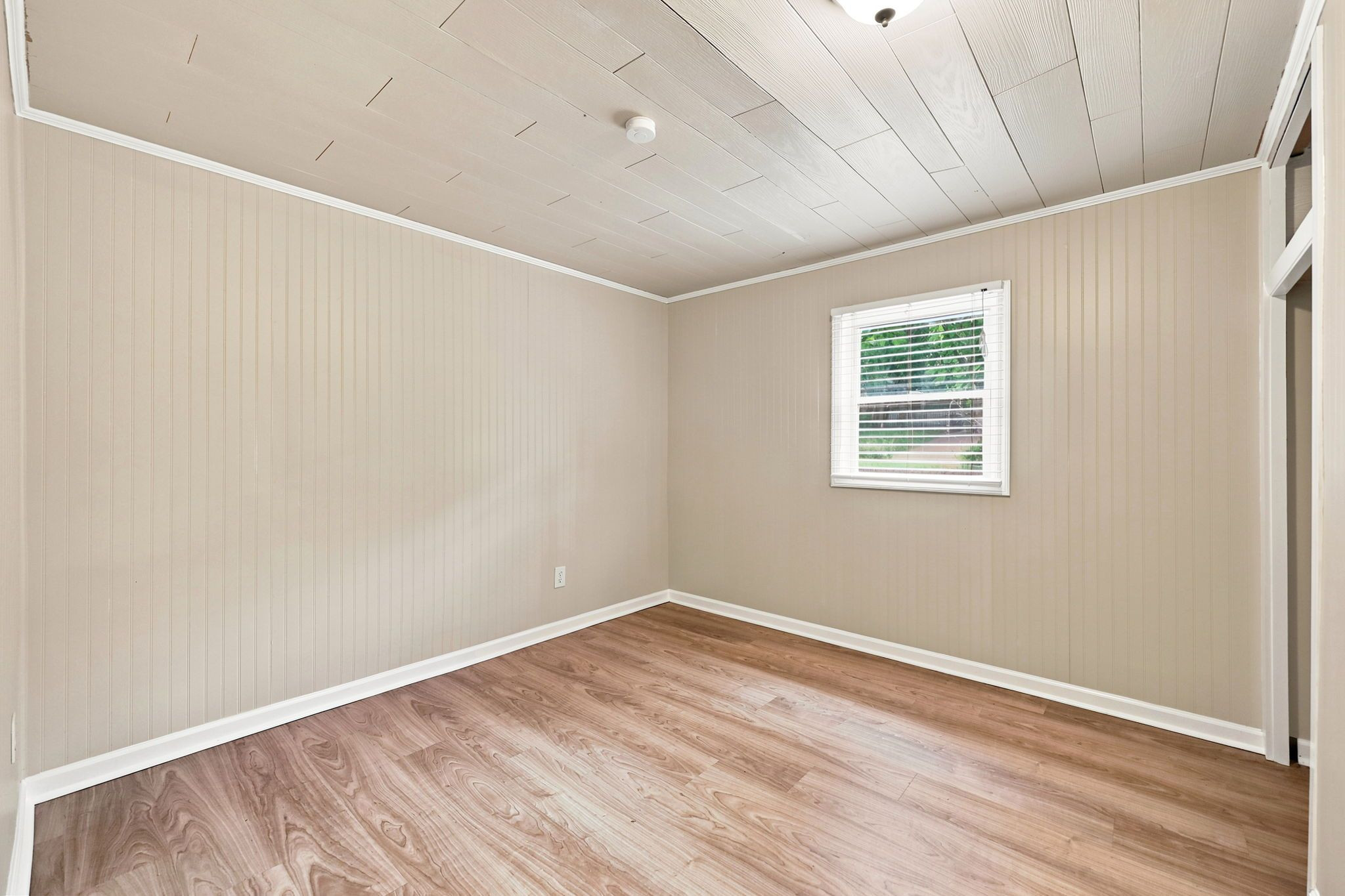 3629 Allendale Drive Raleigh, NC 27604 - Photo 27 of 37 26-web-or-mls-IMG_1030_edit.jpg