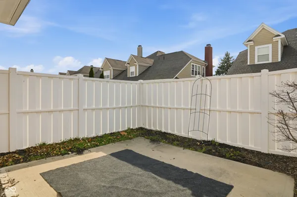 $350,000 | 15552 Smithfield Drive, Westfield, IN 46074