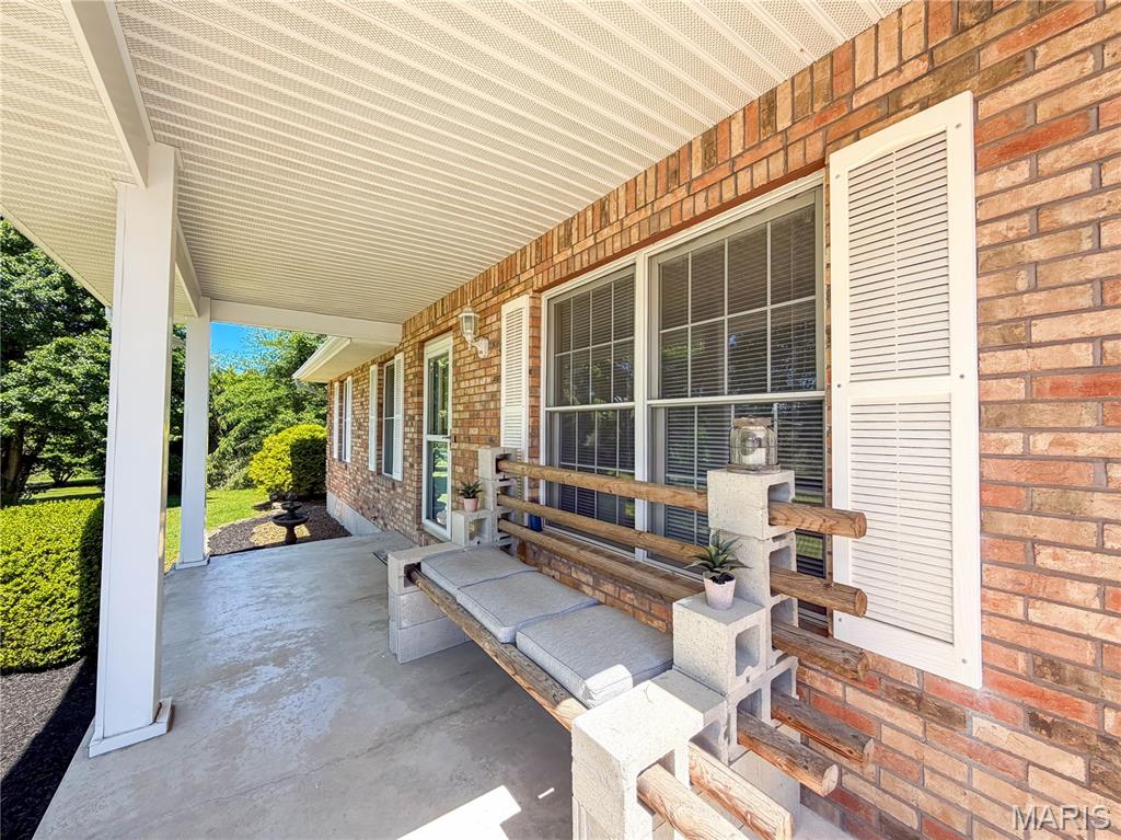 5310 English Road Farmington, MO 63640 - Photo 2 of 45