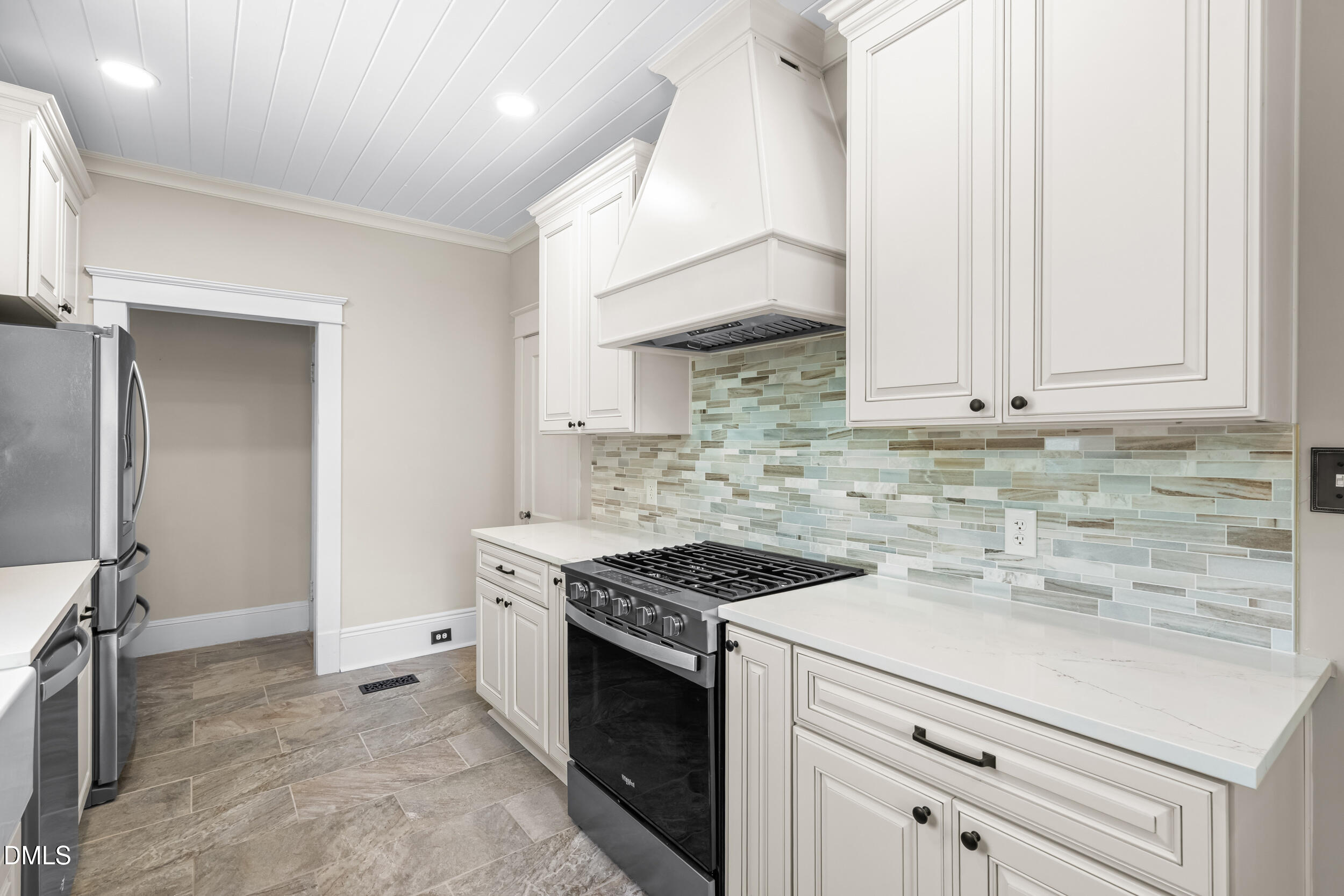 1902 Glenwood Avenue Raleigh, NC 27608 - Photo 23 of 78 33_dsc07484