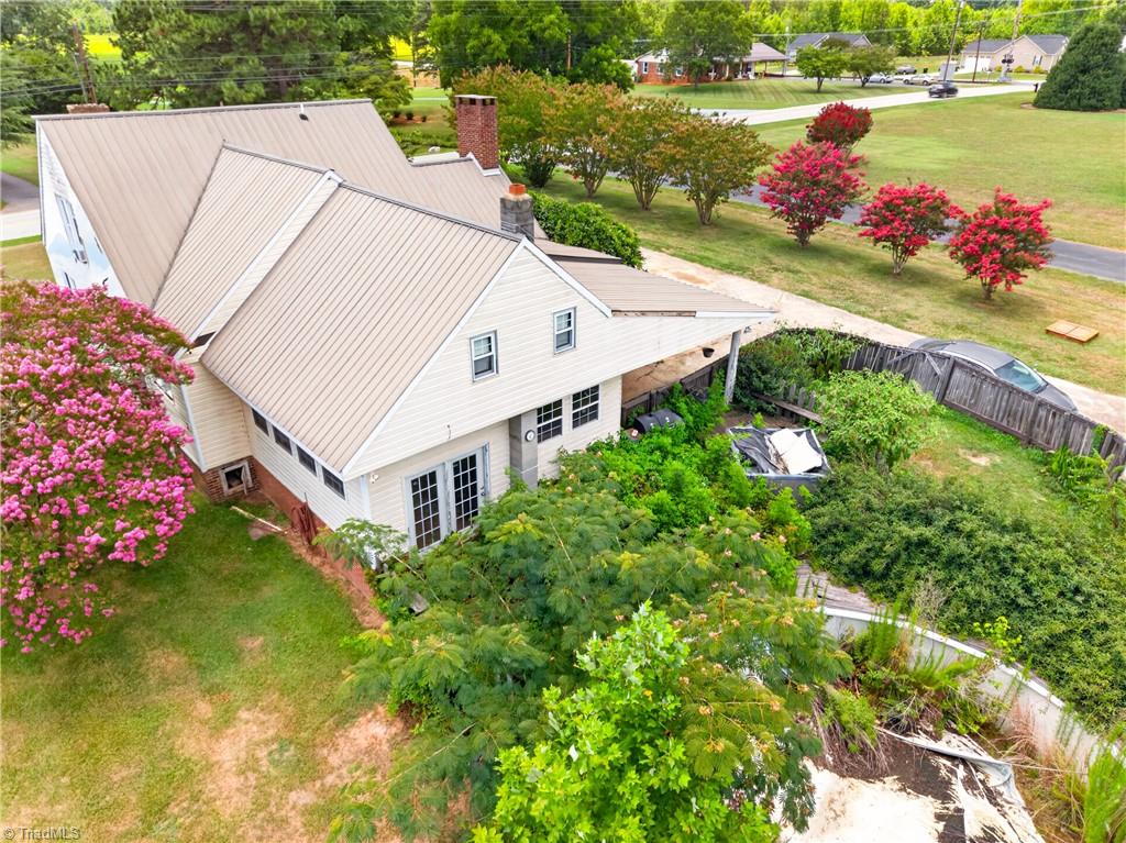 2441 Cunningham Road Thomasville, NC 27360 - Photo 39 of 43