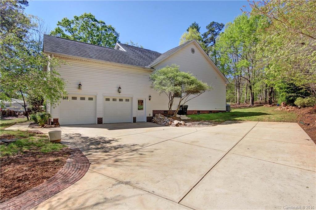8715 Hagers Ferry Road Denver, NC 28037 - Photo 21 of 24 Gallery Image 21