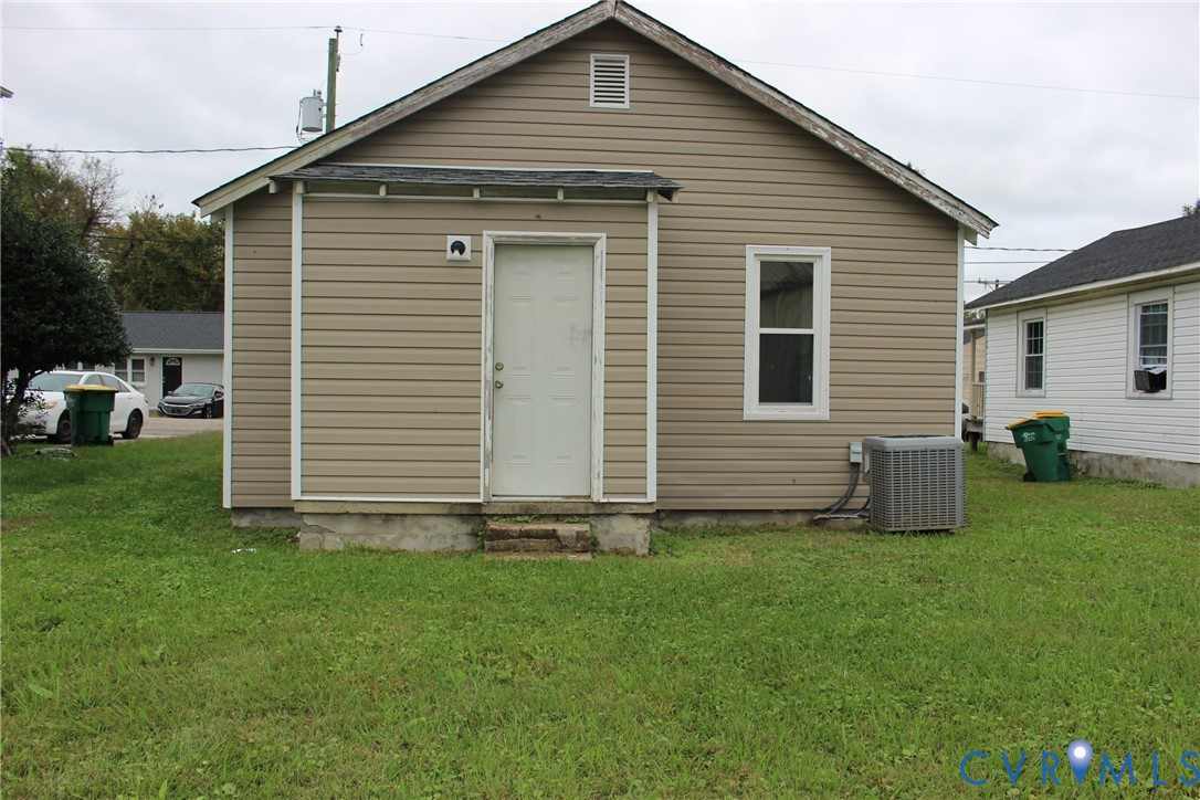 2304 Raleigh Street Hopewell, VA 23860 - Photo 10 of 20