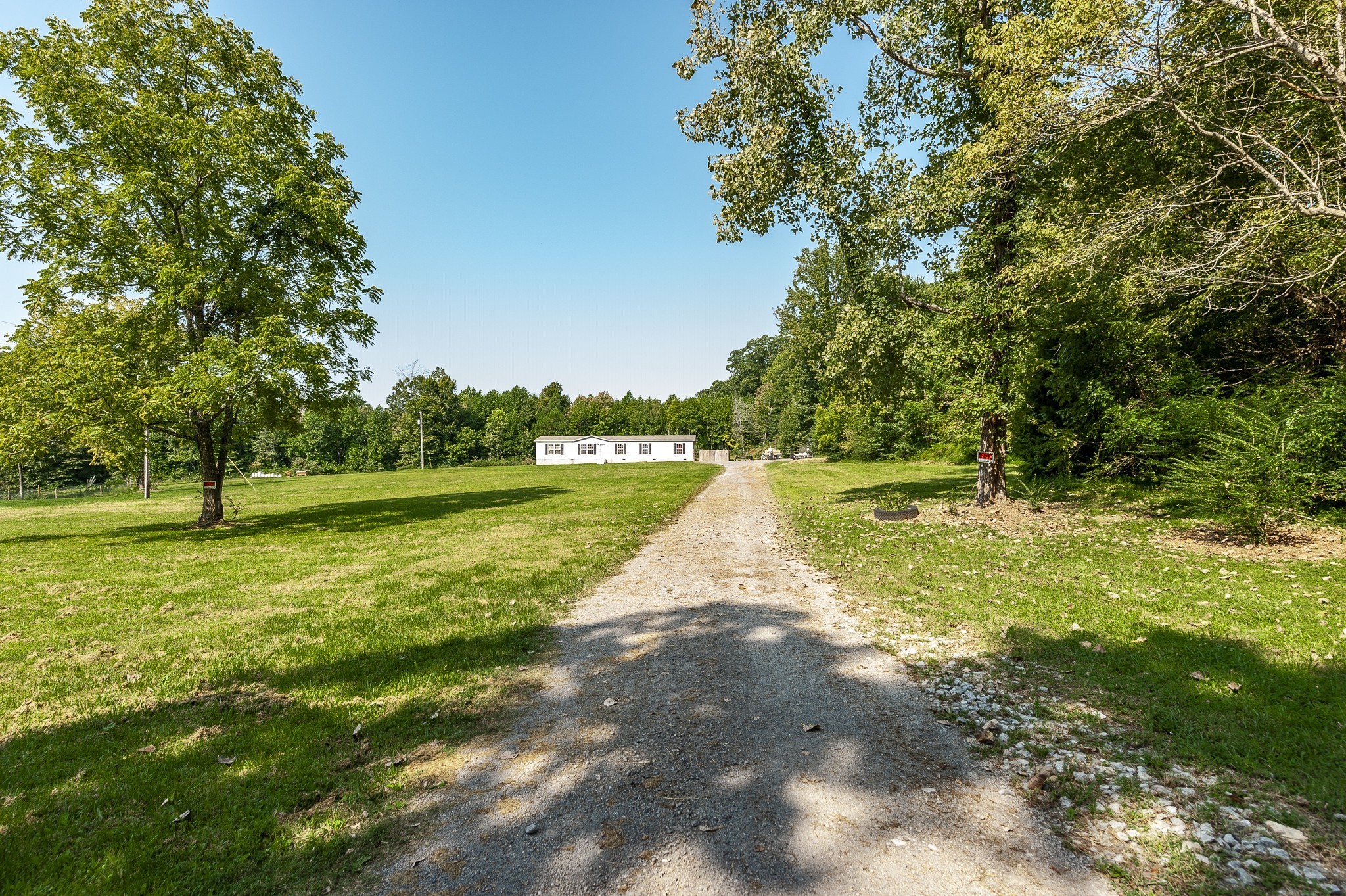 537 Bob Perry Road Bethpage, TN 37022 - Photo 3 of 63