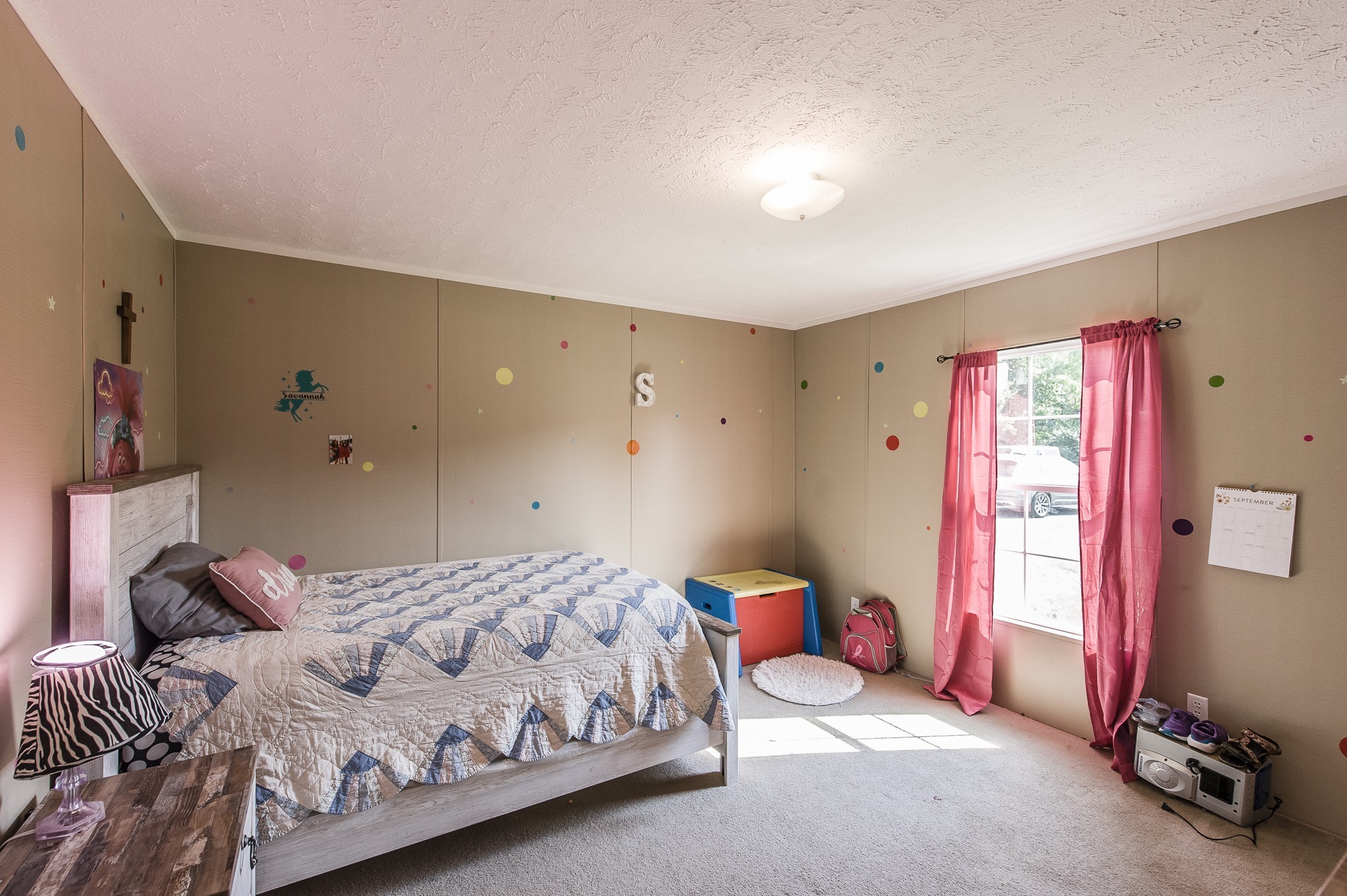 537 Bob Perry Road Bethpage, TN 37022 - Photo 43 of 63 a bedroom with a bed and a window