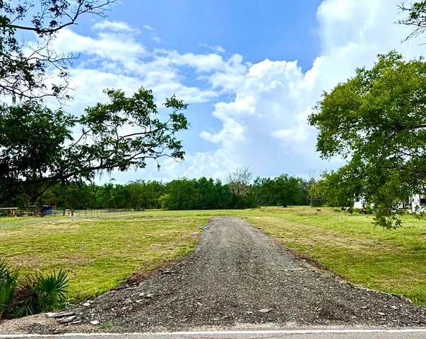 $1,400,000 | 4239 County Road 348, Brazoria, TX 77422