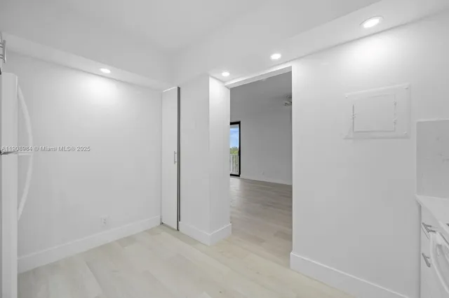 $285,000 | Hillcrest Country Club Apartments, Hollywood, FL 33021